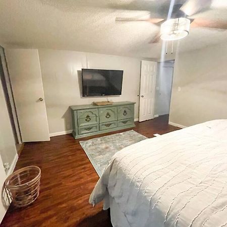 Centrally Located 3 Bedroom Уест Монро Екстериор снимка